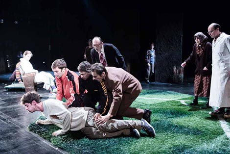 Zagrebačko kazalište mladih: Kristian Novak / Tomislav Zajec, Črna mati zemla, red. Dora Ruždjak Podolski