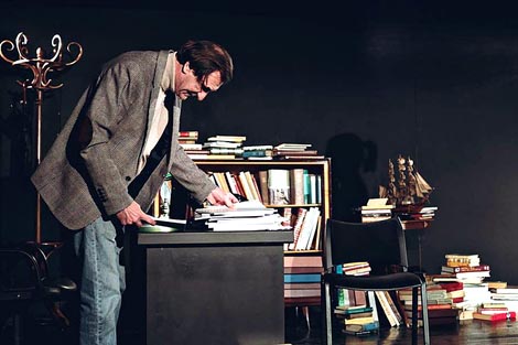 PUK – Putujuće kazalište, Scena Ribnjak, Zagreb: David Mamet, Oleanna, red. Sara Stanić, Darko Stazić, foto: Matej Subotić