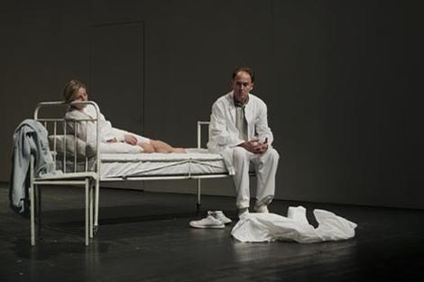 Zagrebačko kazalište mladih: Sarah Kane, 4.48 Psihoza, red. Božidar Violić